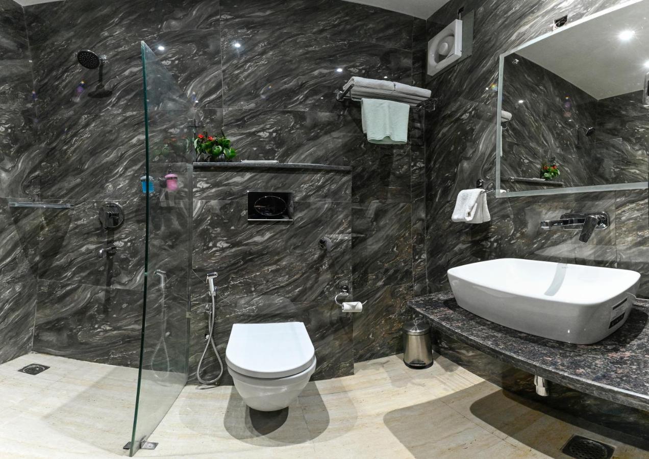 Hotel Avalon Palms Agra Agra  Eksteriør bilde