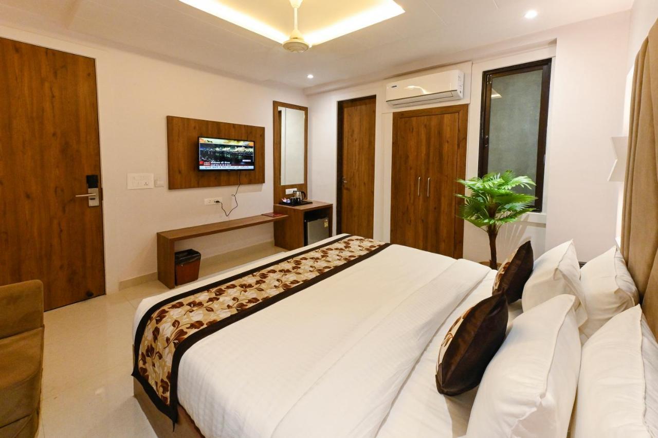 Hotel Avalon Palms Agra Agra  Eksteriør bilde