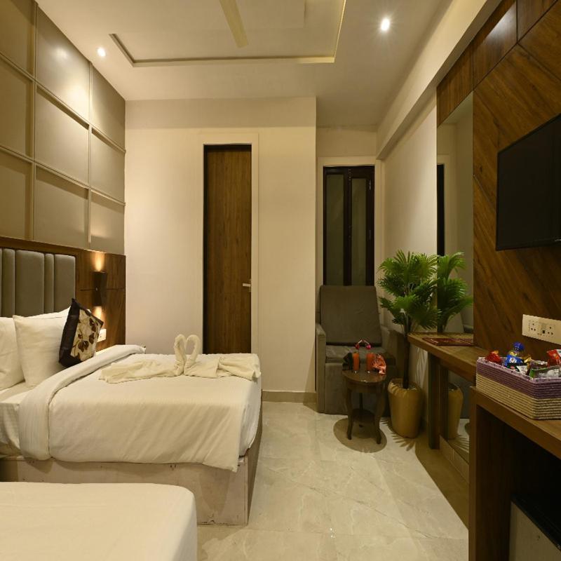 Hotel Avalon Palms Agra Agra  Eksteriør bilde