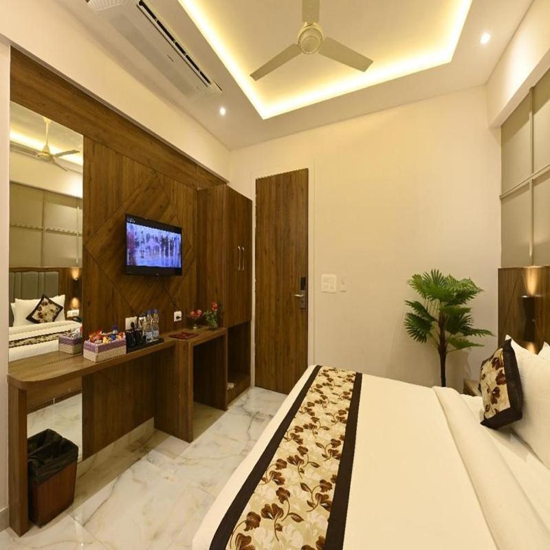 Hotel Avalon Palms Agra Agra  Eksteriør bilde